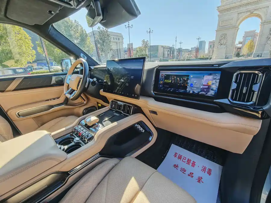 900x675_0_q87_c42_autohomecar__ChxpVWkf_wyAcwawAAclF5Y-DLc725.jpg.webp Used BYD Leopard 8 2025 Zhiyong flagship version 6 seats