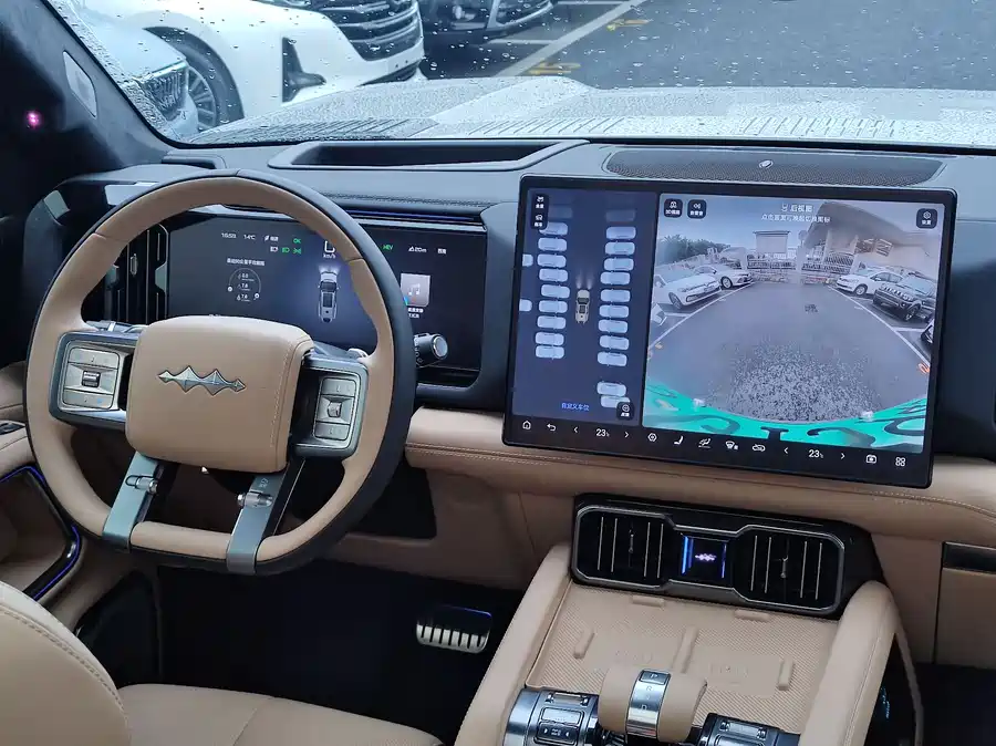 Used BYD Leopard 8 2025 Zhiyong flagship version 7 seats