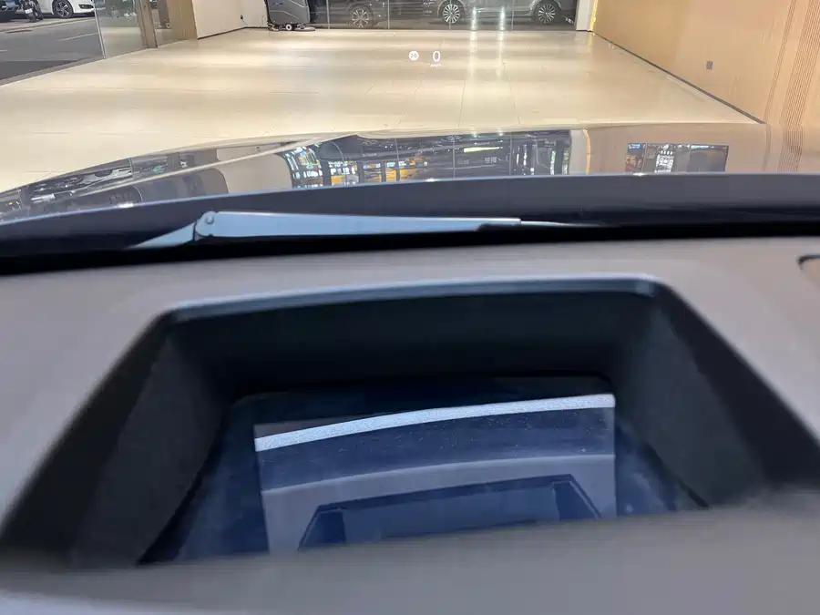 900x675_0_q87_c42_autohomecar__ChxpVWkhODeAd5KKAAYow70nyBA397.jpg.webp Used NIO ES8 2020 450KM seven-seater version