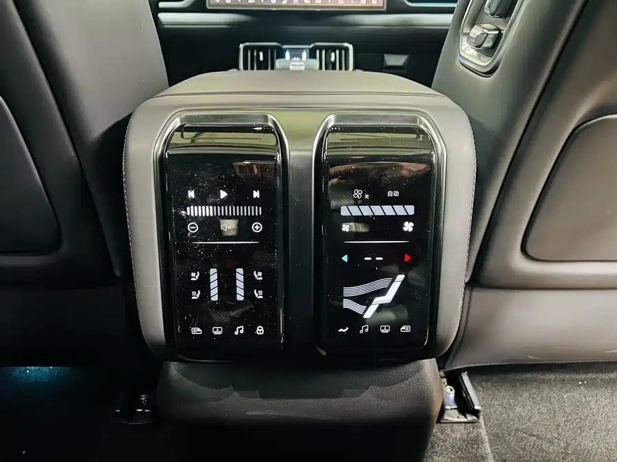 900x675_0_q87_c42_autohomecar__ChxpVWki3C-AG94sAAgAFEyCkT0604.jpg.webp Used BYD Leopard 8 2025 Zhiyong flagship version 6 seats