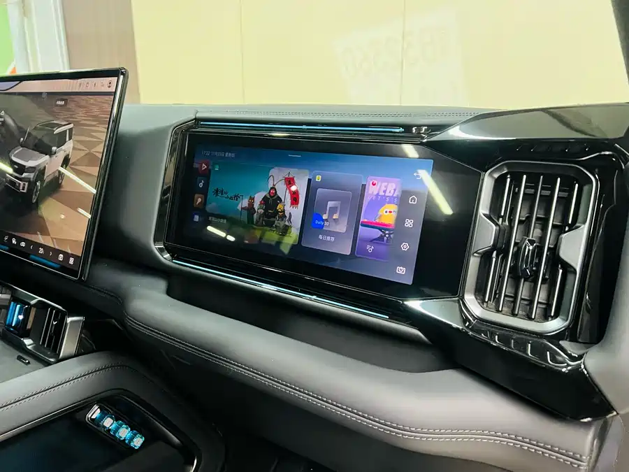 900x675_0_q87_c42_autohomecar__ChxpVWki3C2AHBOQAAilseRados092.jpg.webp Used BYD Leopard 8 2025 Zhiyong flagship version 6 seats