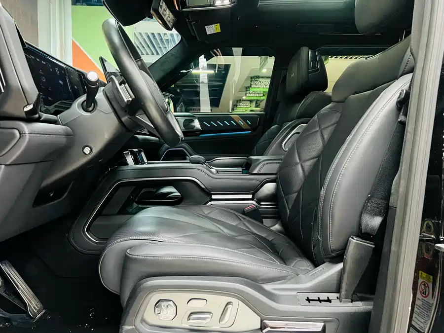 900x675_0_q87_c42_autohomecar__ChxpVWki3CmAZHDPAAo8XLZ-wA0514.jpg.webp Used BYD Leopard 8 2025 Zhiyong flagship version 6 seats