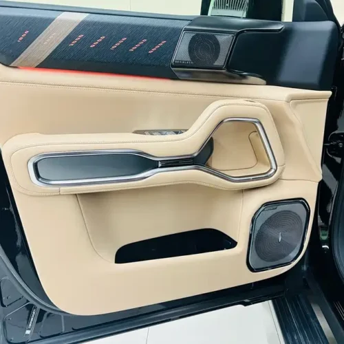 900x675_0_q87_c42_autohomecar__ChxpVWkiq0qAX4NQAAlPXvM98Ks770.jpg.webp Used BYD Leopard 8 2025 Zhiyong flagship version 6 seats