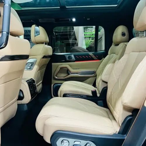 900x675_0_q87_c42_autohomecar__ChxpVWkiq0uAUzuzAAlUX2YD29M277.jpg.webp Used BYD Leopard 8 2025 Zhiyong flagship version 6 seats