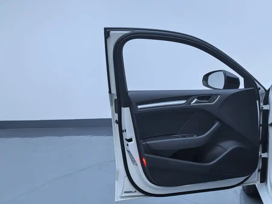 Used Audi A3 2017 Limousine 35 TFSI Fashion