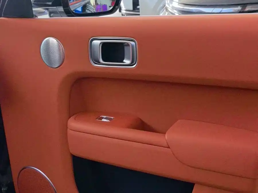 900x675_0_q87_c42_autohomecar__ChxpVWknvIKAOAs6AAFpIH51V9k266.jpg.webp Used Li Auto L9 2022 Max