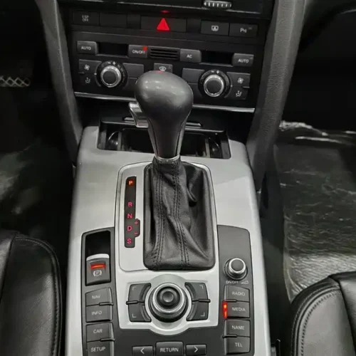 900x675_0_q87_c42_autohomecar__ChxpVWkoFXyAEzbCAAGTxTVK9Cw824.jpg.webp Used Audi A6L 2011 2.0 TFSI automatic standard