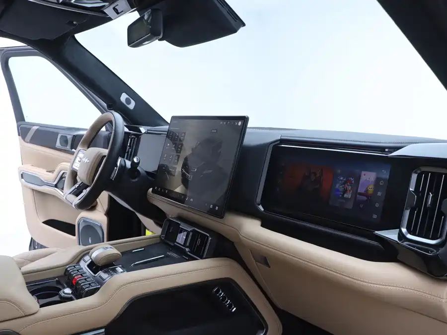 900x675_0_q87_c42_autohomecar__ChxpVWkpFXCAVBNVAAYywNBXazE370.jpg.webp Used BYD Leopard 8 2025 Zhiyong flagship version 7 seats