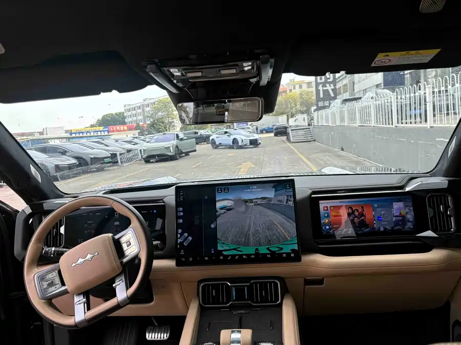 Used BYD Leopard 8 2025 Zhiyong flagship version 7 seats