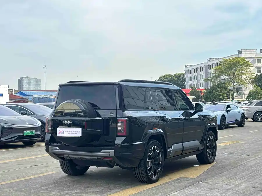 Used BYD Leopard 8 2025 Zhiyong flagship version 7 seats