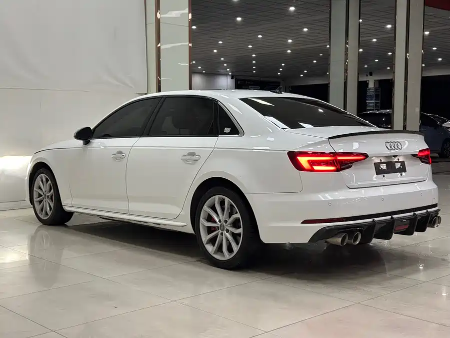 Used Audi A4L 2019 45 TFSI quattro personalized sports version National V