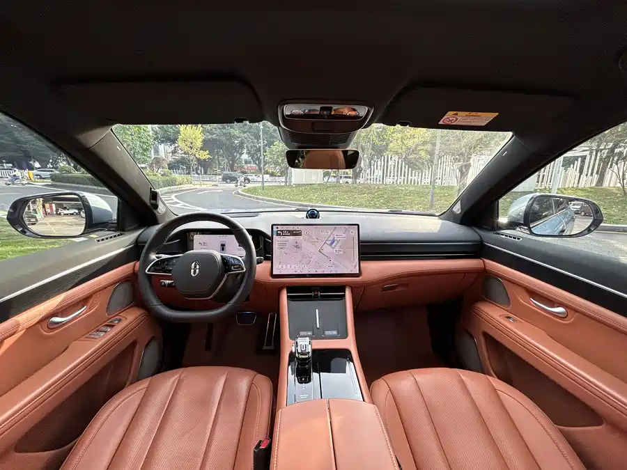 900x675_0_q87_c42_autohomecar__ChxpVWktk9-AQ3vyAAjHVFgR9hk885.jpg.webp Used HUAWEI AITO M7 2024 1.5T Intelligent Driving Four-wheel Drive Ultra Version 6 Seats