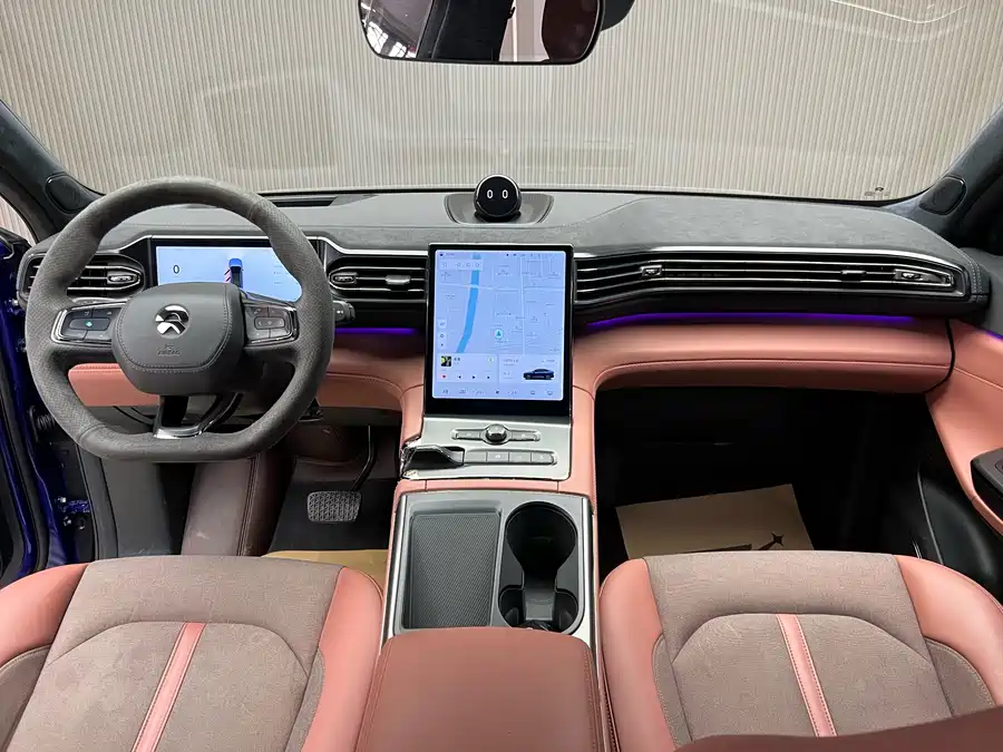 900x675_0_q87_c42_autohomecar__ChxpVWkvmNqAaiwwAApJpVjpaFA205.jpg.webp Used NIO EC6 2020 605KM Sports Edition