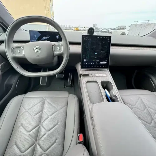 900x675_0_q87_c42_autohomecar__ChxpVWkvz7iAUjJ0AAYB3YR6hco859.jpg.webp Used NIO ET7 2024 75kWh Executive Signature Edition