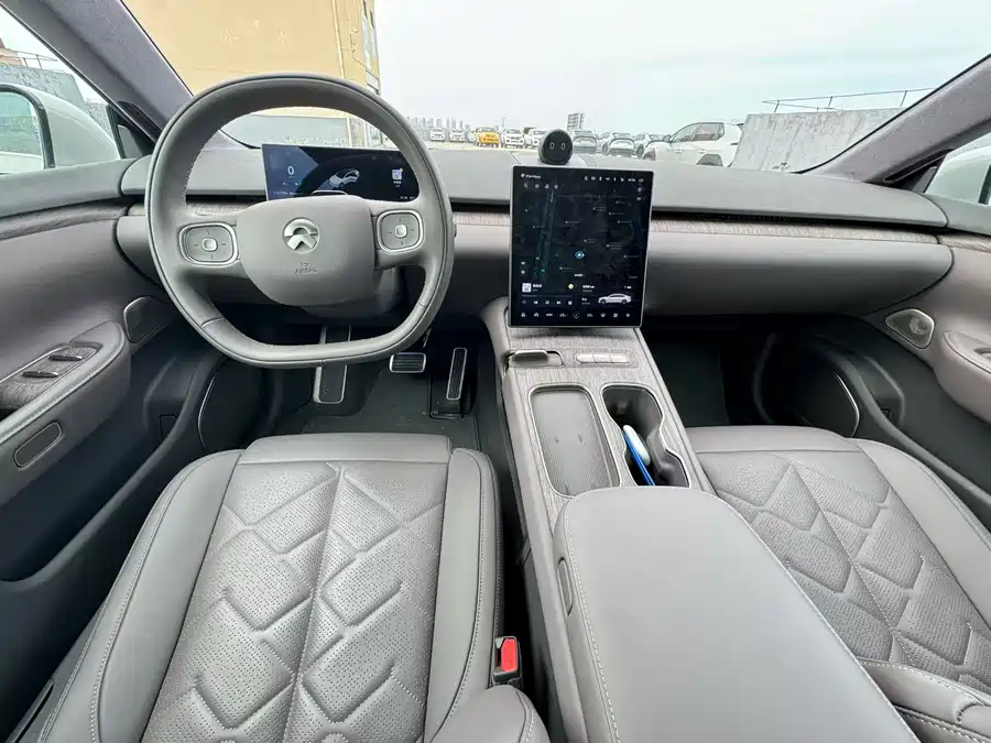 900x675_0_q87_c42_autohomecar__ChxpVWkvz7iAUjJ0AAYB3YR6hco859.jpg.webp Used NIO ET7 2024 75kWh Executive Signature Edition