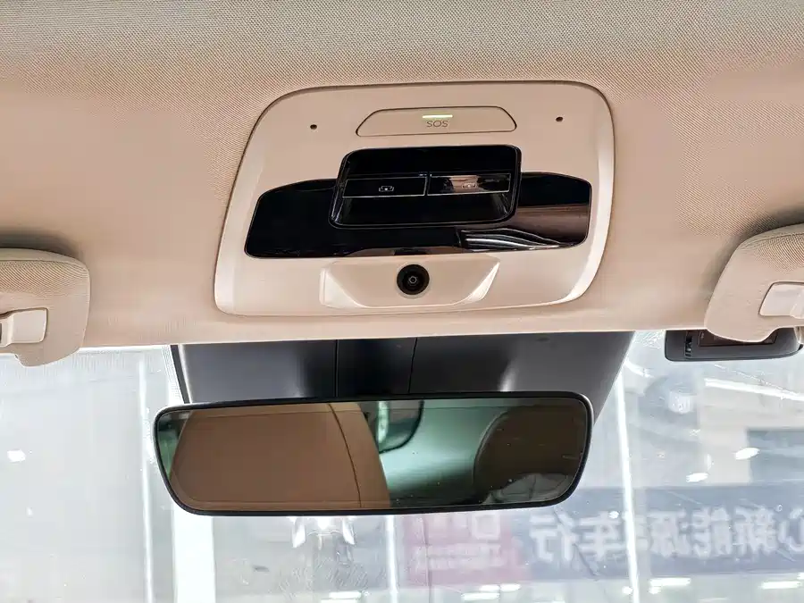 900x675_0_q87_c42_autohomecar__ChxpVWkxVd6AaMcPAAVseZfxk2g963.jpg.webp Used NIO ES8 2018 model 355KM base version six-seater version