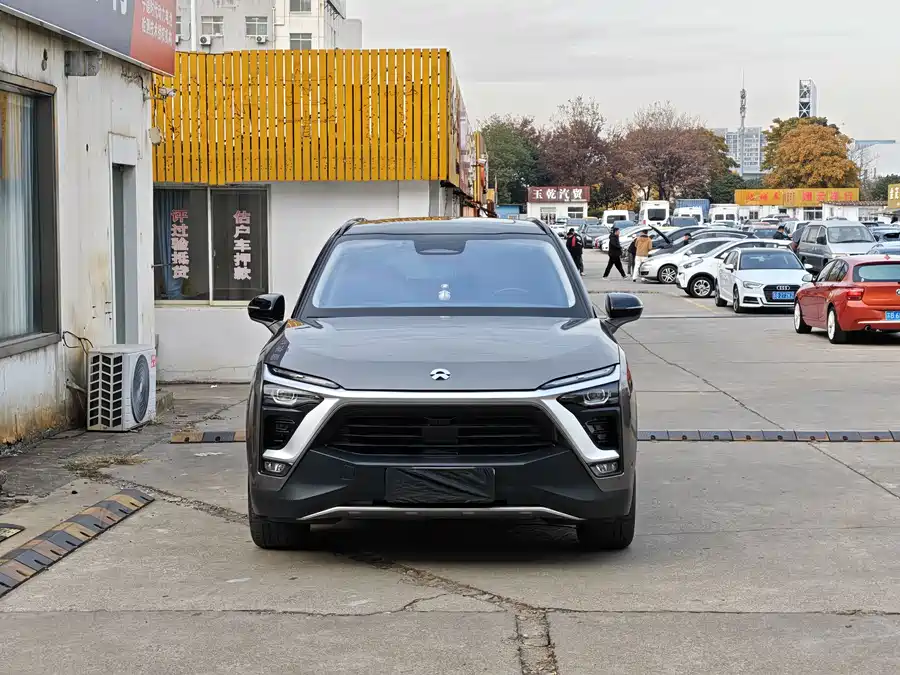 900x675_0_q87_c42_autohomecar__ChxpVWkxVdCABmICAAiFW_J0KRM544.jpg.webp Used NIO ES8 2018 model 355KM base version six-seater version