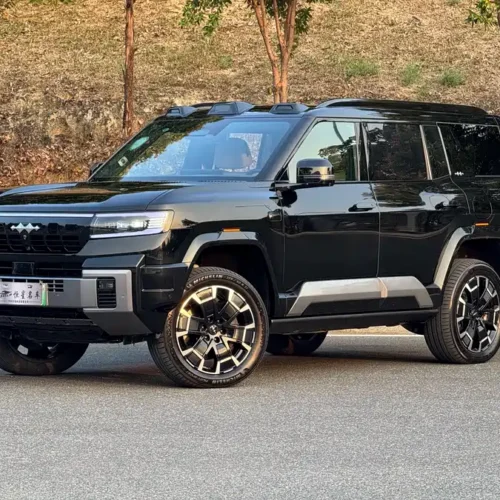 900x675_0_q87_c42_autohomecar__ChxpVWkxW6-AT4iKABGN9_6JKmI530.jpg.webp Used BYD Leopard 8 2025 Zhiyong flagship version 7 seats