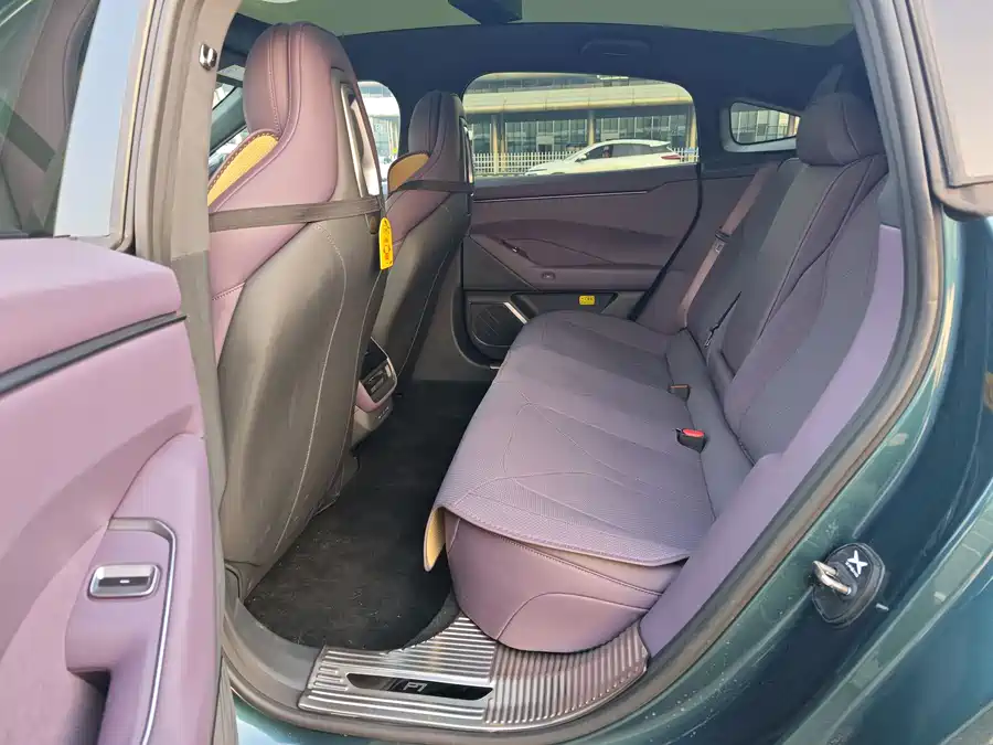 900x675_0_q87_c42_autohomecar__ChxpVWkynV2AJmDvAAU-9kh0sPg557.jpg.webp Used Xpeng P7 2025 702 Long Battery Life Ultra