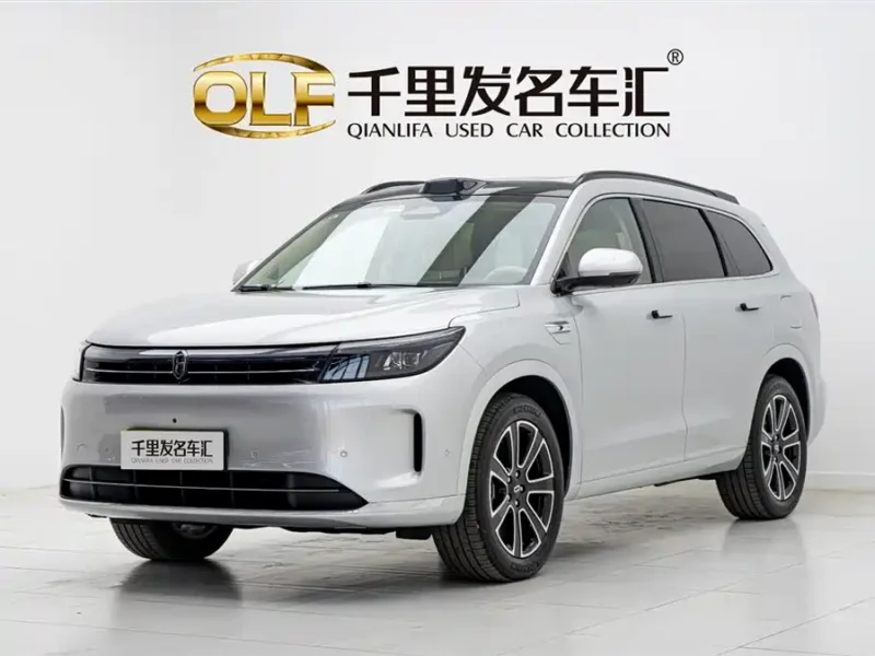 900x675_0_q87_c42_autohomecar__ChxpVWlA-reAN8n_AAFKjV_ogcE357.jpg.webp Used HUAWEI AITO M7 2024 1.5T Intelligent Driving Four-wheel Drive Ultra Version 5 Seats