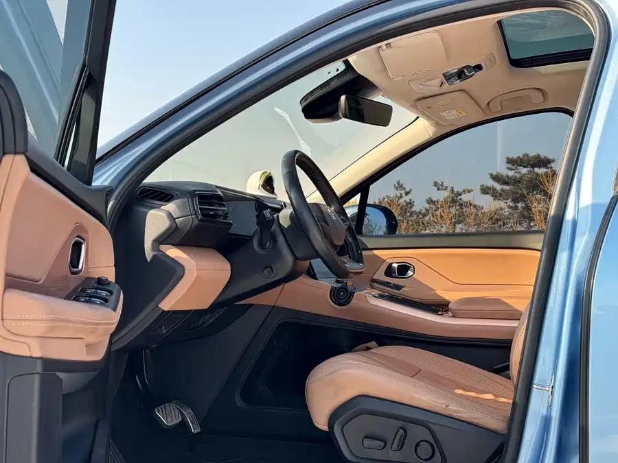 900x675_0_q87_c42_autohomecar__ChxpVWlAFcSAfPxoAAjQwLjx0AE844.jpg.webp Used NIO ES8 2018 Founder Edition