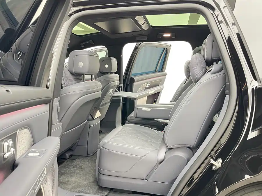 900x675_0_q87_c42_autohomecar__ChxpVWlA_22ATgO-AAoAsqot2M0182.jpg.webp Used NIO ES8 2026 Six-seater Executive Signature Edition