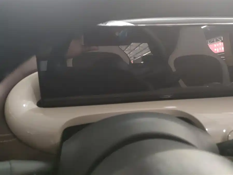 900x675_0_q87_c42_autohomecar__ChxpVWlAsJaAIrhRAADOsqUjuTk519.jpg.webp Used Wuling Bingo 2023 model 333km Yuexiang model