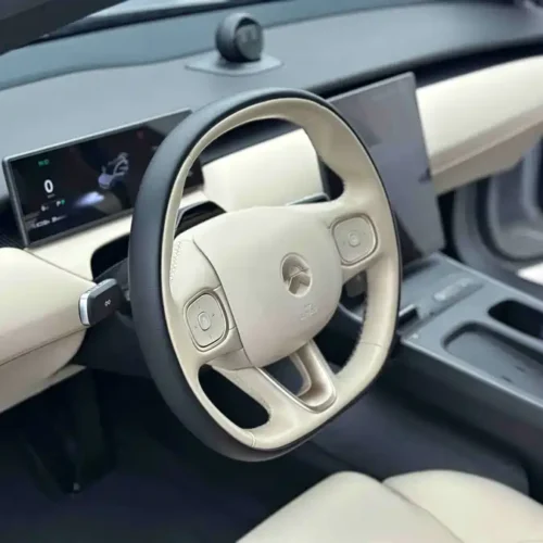 900x675_0_q87_c42_autohomecar__ChxpVWlBEmiAVznVAAUdtdA-du4222.jpg.webp Used NIO ET5T 2024 model 75kWh Touring