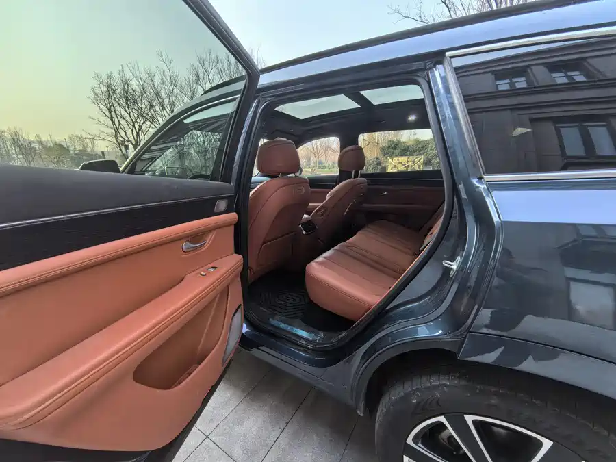 900x675_0_q87_c42_autohomecar__ChxpVWlCHc2AFD7mAAVqmz2qfow379.jpg.webp Used HUAWEI AITO M7 2024 1.5T Intelligent Driving Rear Drive Ultra Edition 5 Seats