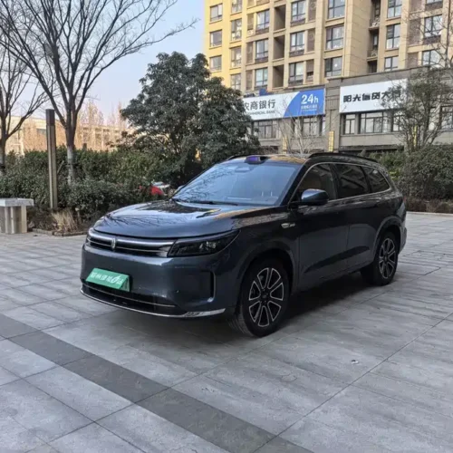 900x675_0_q87_c42_autohomecar__ChxpVWlCHcqAdfJ6AAvRqIxE5u4429.jpg.webp Used HUAWEI AITO M7 2024 1.5T Intelligent Driving Rear Drive Ultra Edition 5 Seats