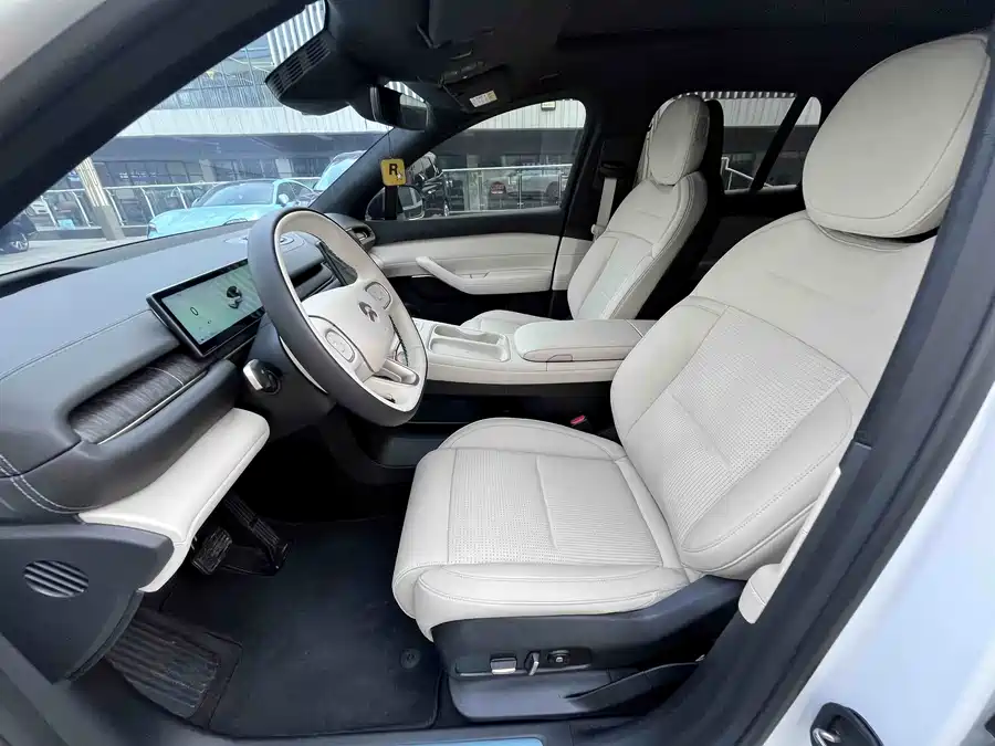 900x675_0_q87_c42_autohomecar__ChxpVWlCXbeAPQJHAAWxYEm_0r8648.jpg.webp Used NIO ES6 2024 model 75kWh