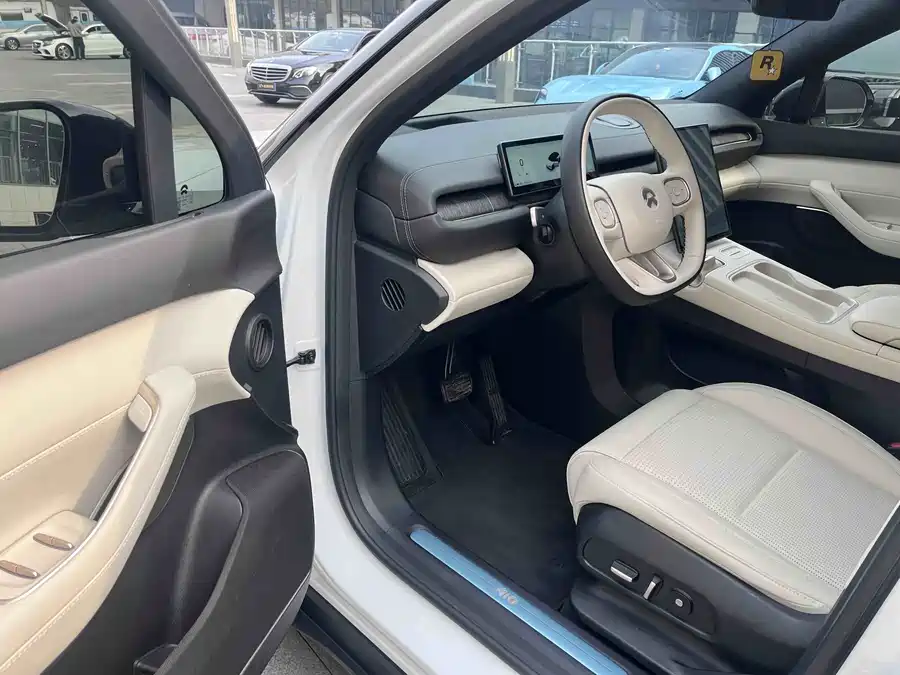 900x675_0_q87_c42_autohomecar__ChxpVWlCXbiAeQNjAAT4bhzJb5U705.jpg.webp Used NIO ES6 2024 model 75kWh