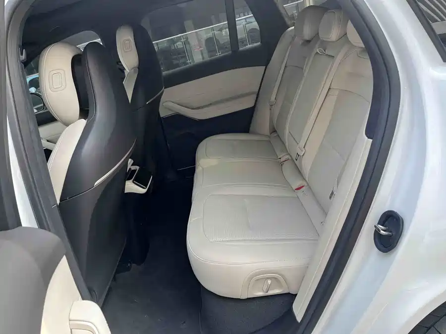 900x675_0_q87_c42_autohomecar__ChxpVWlCXcCAQKSuAANvV147MZ0948.jpg.webp Used NIO ES6 2024 model 75kWh