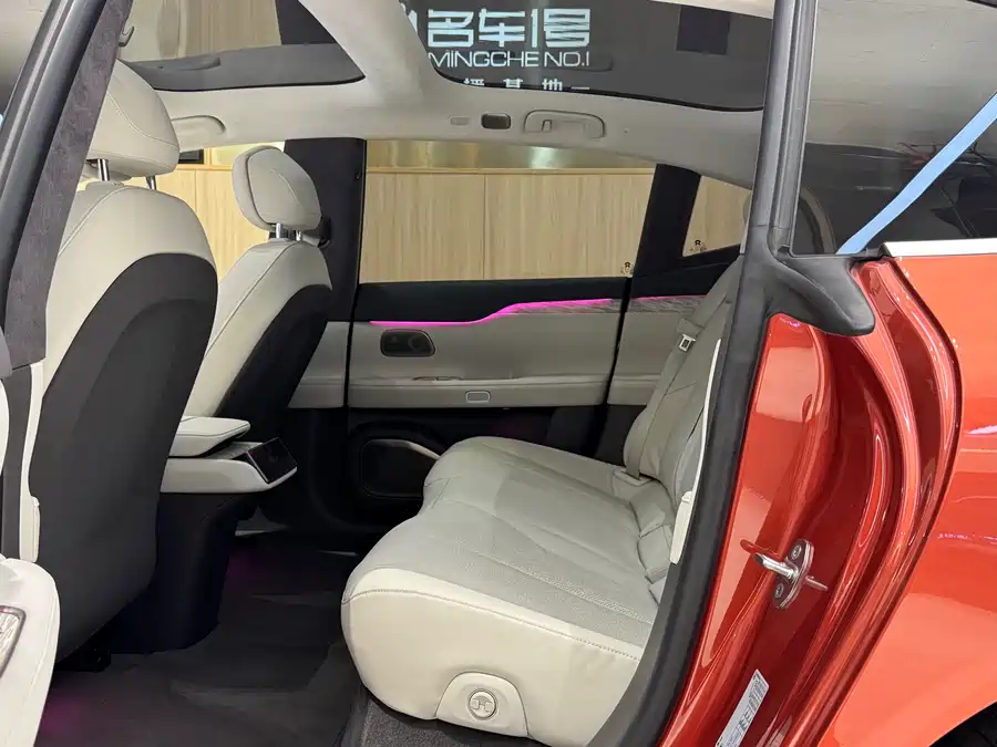 900x675_0_q87_c42_autohomecar__ChxpVWlD4H2ANafJAAeDpN-1Za0330.jpg.webp Used NIO ET7 2022 model 75kWh