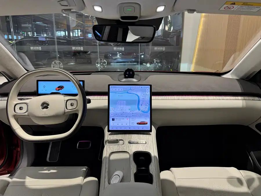 900x675_0_q87_c42_autohomecar__ChxpVWlD4H6AGwehAAczalrYopE168.jpg.webp Used NIO ET7 2022 model 75kWh