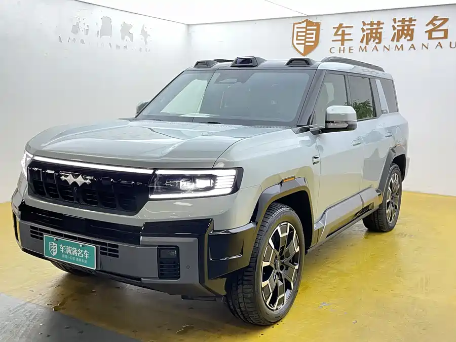 900x675_0_q87_c42_autohomecar__ChxpVWlD74-AC858AATnpdgtybU936.jpg.webp Used BYD Leopard 8 2025 Zhiyong flagship version 7 seats