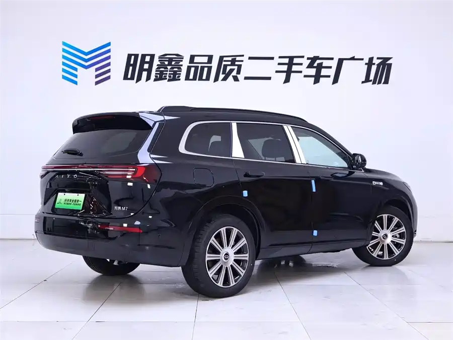 900x675_0_q87_c42_autohomecar__ChxpVWlDYNWAQdzNAAFzvJl8GiM419.jpg.webp Used HUAWEI AITO M7 2024 1.5T Smart Driving Rear Drive Pro Version 5 Seats