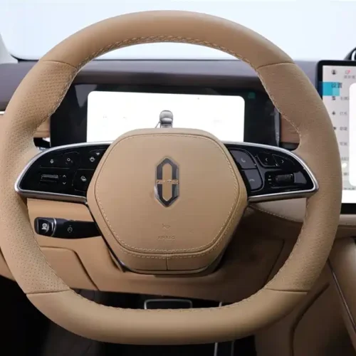 900x675_0_q87_c42_autohomecar__ChxpVWlDYNeAF-_OAAFw5lC6J8w230.jpg.webp Used HUAWEI AITO M7 2024 1.5T Smart Driving Rear Drive Pro Version 5 Seats