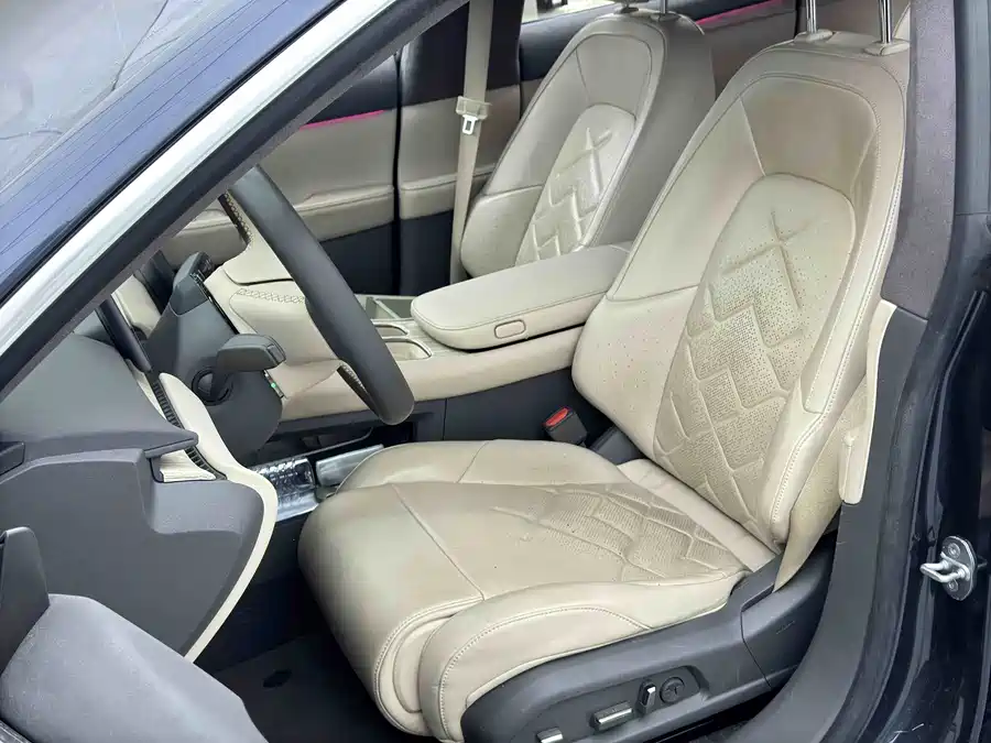 900x675_0_q87_c42_autohomecar__ChxpVWlDqN6AcMWYAAT8XknvPDg988.jpg.webp Used NIO ET7 2022 model 100kWh first edition