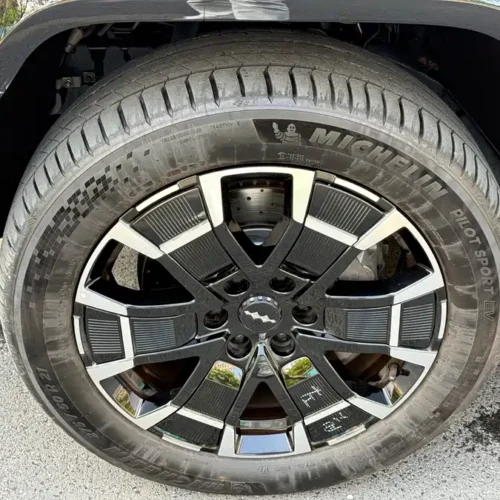 900x675_0_q87_c42_autohomecar__ChxpVWlE-bWAIeX0AA0aeDaei-w887.jpg.webp Used BYD Leopard 8 2025 Zhiyong flagship version 6 seats