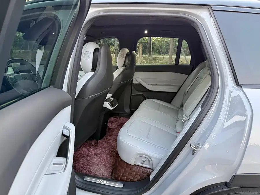 Used NIO ES6 2023 model 75kWh