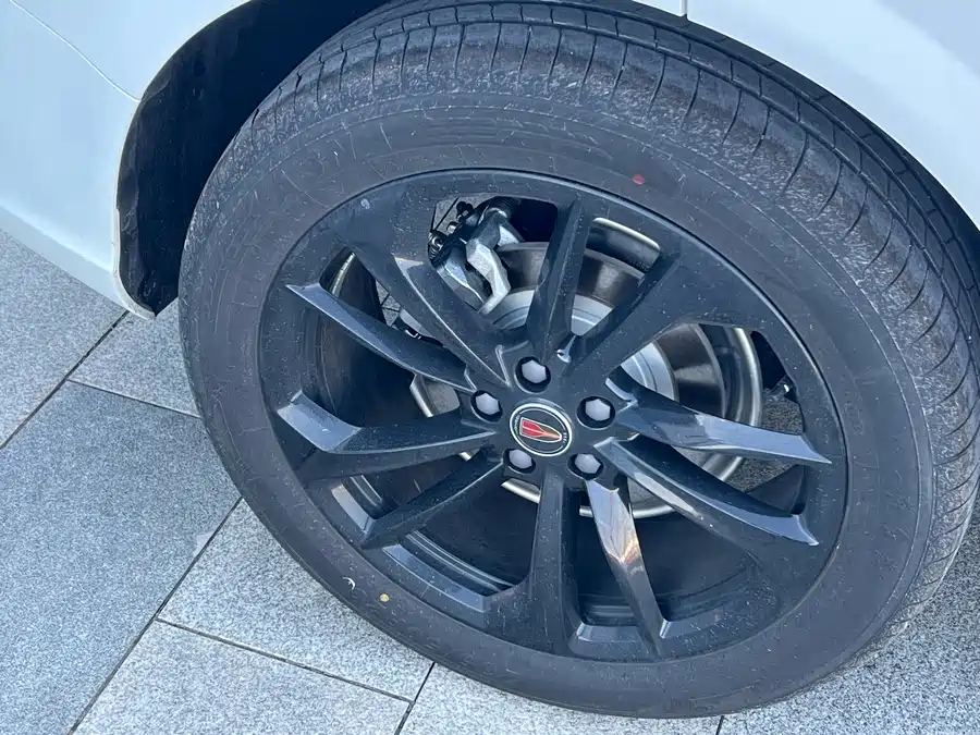 Used Hongqi HS3 PHEV 2025 model 117km Jinwei PLUS version