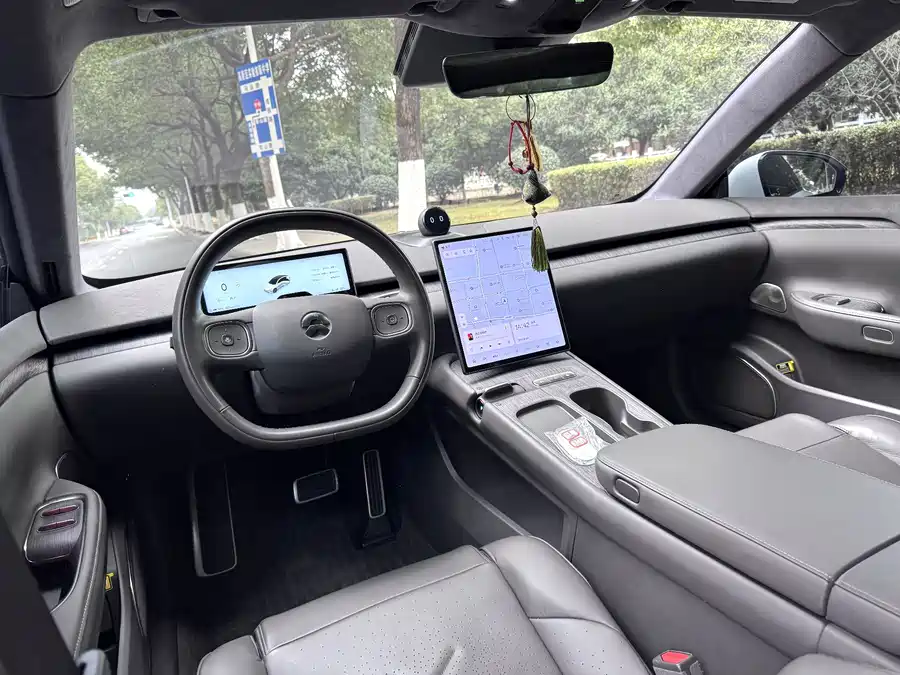 900x675_0_q87_c42_autohomecar__ChxpVWlFQICAOgpgAAYMFI02y2o962.jpg.webp Used NIO ET7 2022 model 100kWh first edition