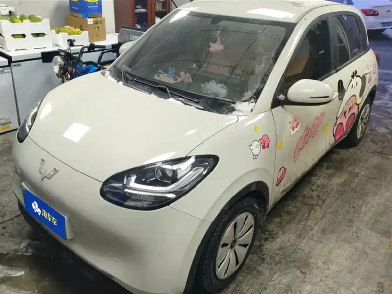 900x675_0_q87_c42_autohomecar__ChxpVWlFYW-AI86pAAHYW0CG3yo734.jpg.webp Used Wuling Bingo 2023 model 203km light model