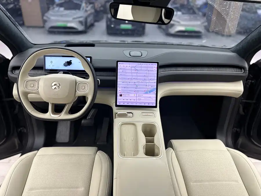 Used NIO ES6 2024 model 75kWh