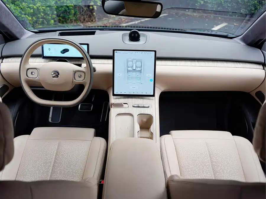 900x675_0_q87_c42_autohomecar__ChxpVWlGEtKAYWOkAAdMbnLyZJU161.jpg.webp Used NIO ET7 2024 75kWh Executive Edition