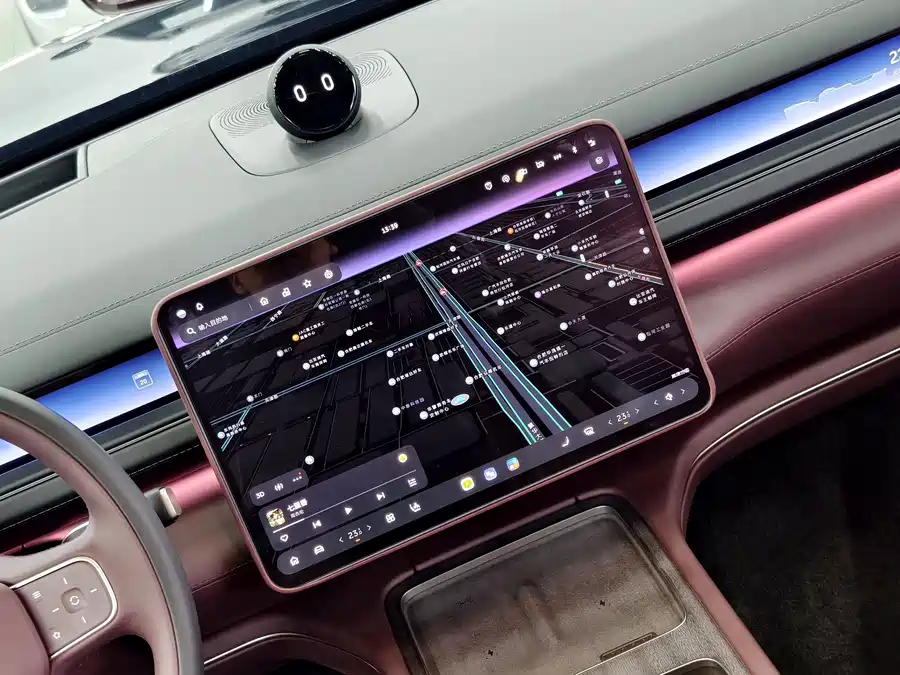 900x675_0_q87_c42_autohomecar__ChxpVWlGOkyAZSRfABEFb97aPOI181.jpg.webp Used NIO ES8 2026 Six-seater Executive Deluxe Edition