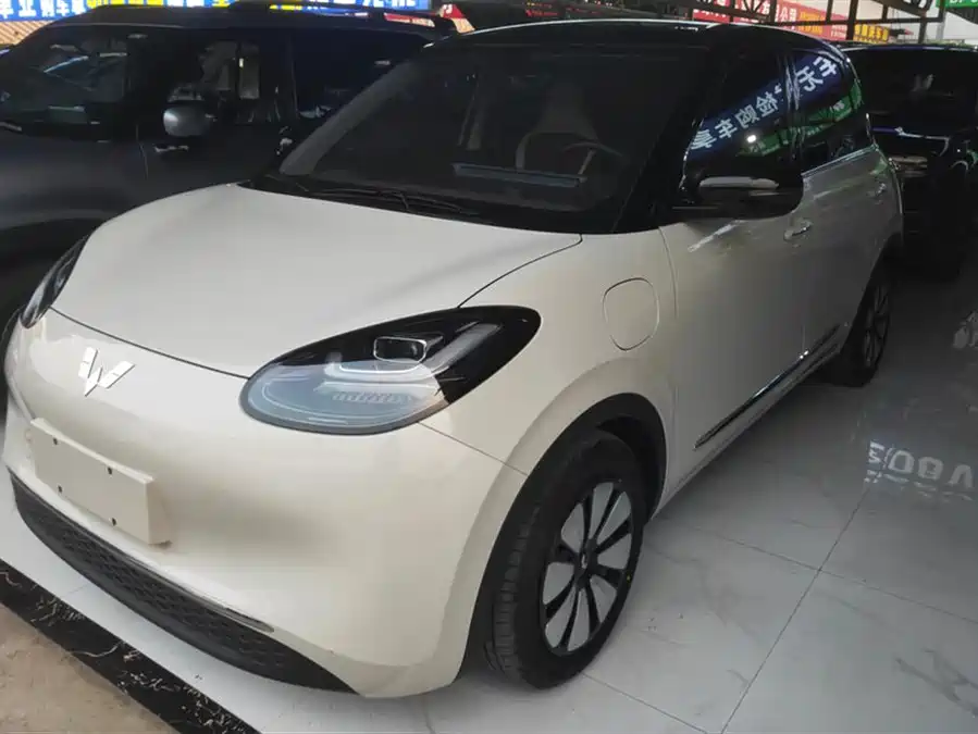 900x675_0_q87_c42_autohomecar__ChxpVWlGc8KAGWmiAAFBeKOhXg4456.jpg.webp Used Wuling Bingo 2024 model 333km Yuexiang model
