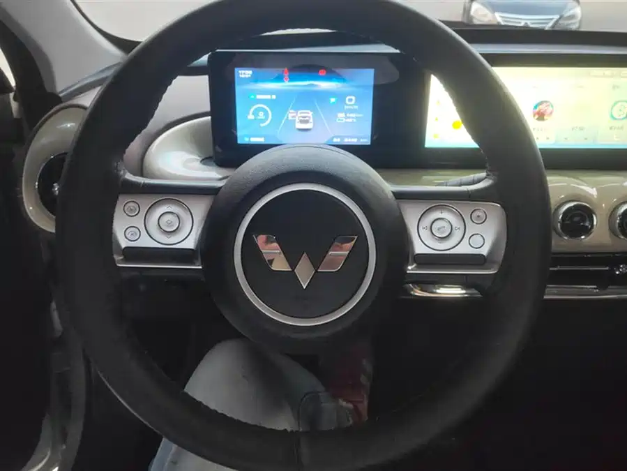 900x675_0_q87_c42_autohomecar__ChxpVWlGc8WAJ_WLAAFKvSxi-Fs885.jpg.webp Used Wuling Bingo 2024 model 333km Yuexiang model