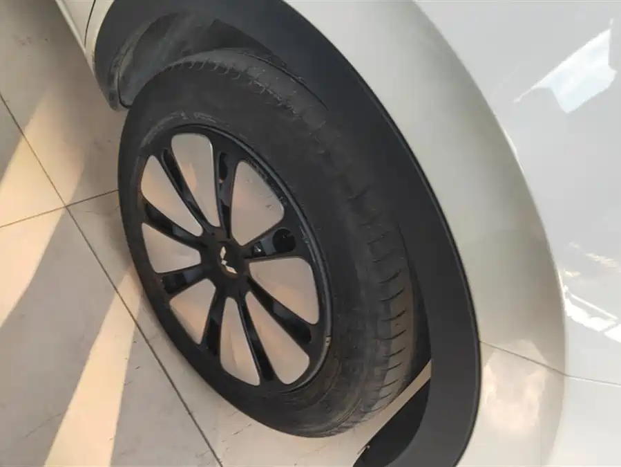 Used Wuling Bingo 2023 model 333km Lingxi Internet+ model